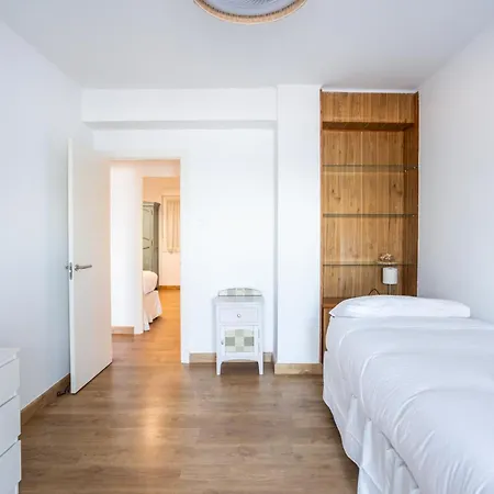 Balcon De Santa Maria Free Parking By Time Daire Cadiz